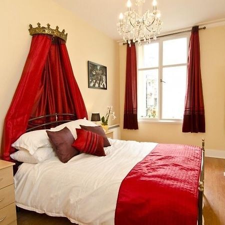 Beatles Apartment Ливърпул Стая снимка