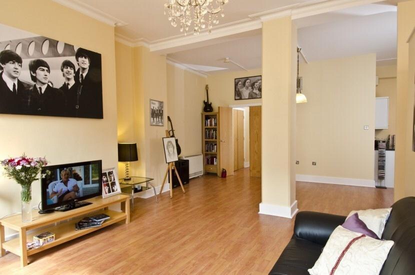 Beatles Apartment Ливърпул Стая снимка